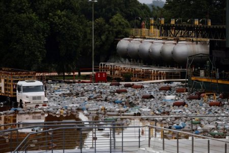 <p>Tragedia en Brasil: Lula cancela viaje a Chile por lluvias y empresas acusan impacto en operaciones</p>