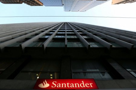 <p>Banco Santander sufre ciberataque a clientes y empleados en Chile, Uruguay y España</p>