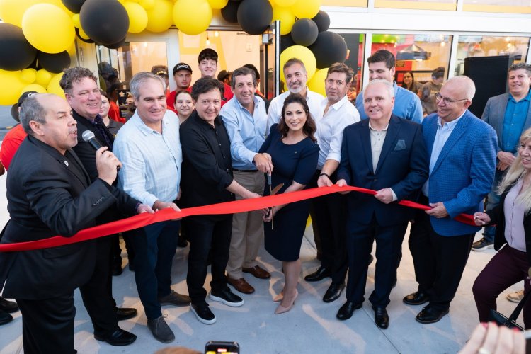 <p>Carl’s Jr. parte con buen pie en Miami: eleva su portafolio a 90 locales en 10 años, por encima de la meta inicial</p>