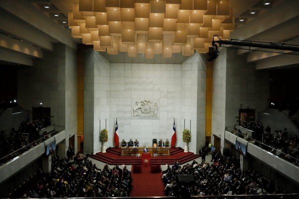 El ministro de Hacienda, Mario Marcel, lidera las negociaciones para avanzar en el pacto fiscal en el Congreso.