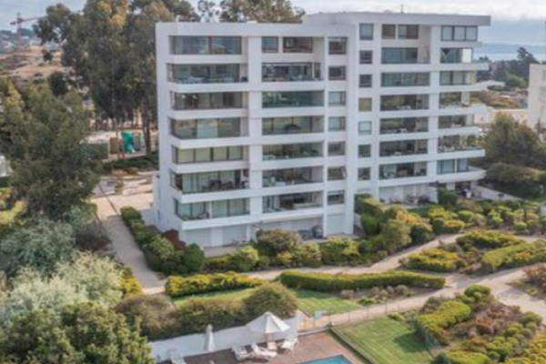 <p>Choque de edificios en Marbella: disputa de copropietarios contra constructora e inmobiliaria llega a la Suprema</p>