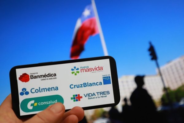 Isapres pierden más de 60 mil beneficiarios a abril, aunque se desacelera fuga de afiliados del sistema