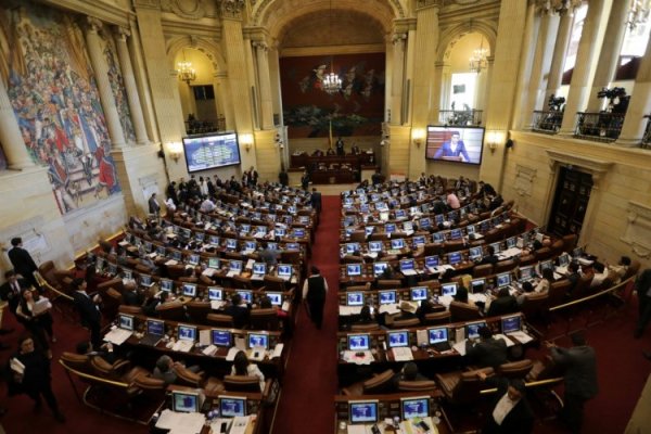 Las cinco claves para entender la reforma laboral que se discute en Colombia