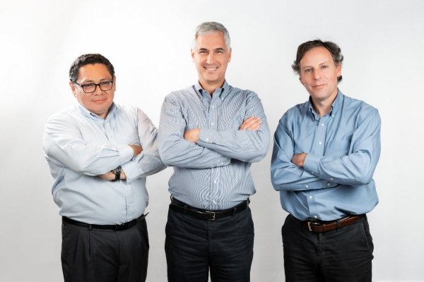 El nuevo camino de Pablo Zegers: “Soy un dinosaurio que sabe de inteligencia artificial”