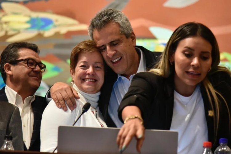 <p>Victoria para Petro: Congreso de Colombia aprueba proyecto de reforma pensional</p>
