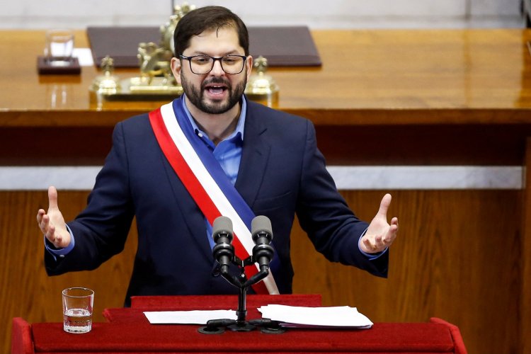 <p>Boric y base militar argentina en suelo chileno: “Deben retirar esos paneles solares a la brevedad o lo vamos a hacer nosotros”</p>