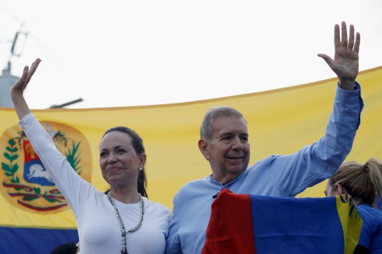 <p>Líder de la oposición venezolana dice que sólo un gran fraude puede detener la victoria</p>