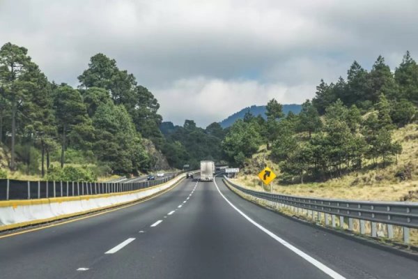 Fitch advierte sobre crecimiento "modesto" de infraestructura en transporte de América Latina durante 2024