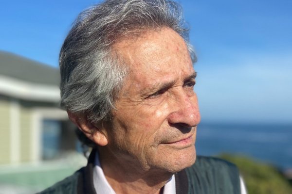 Ex ministro José Goñi presenta libro con episodios desconocidos de los 28 días de Gabriela Mistral en Suecia