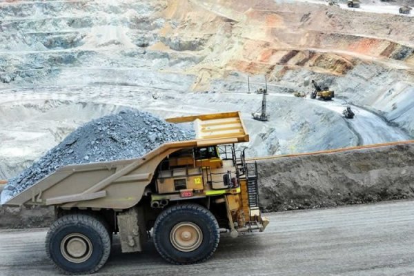 Southern Copper reinicia desarrollo de su mina de cobre Tía María en Perú: comenzará a producir en 2027