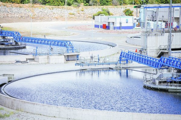 FNE y sanitarias se verán en el TDLC por tarificación de servicios adicionales
