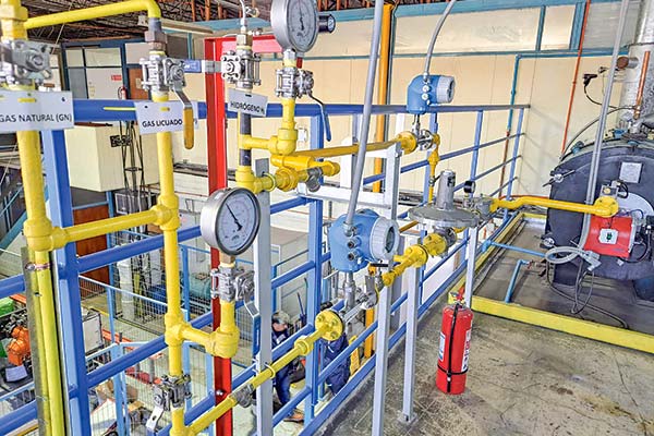 <p>Vista de las instalaciones de un proyecto de aplicación de blending de hidrógeno verde y gas, una de las iniciativas que impulsa Abastible.</p>