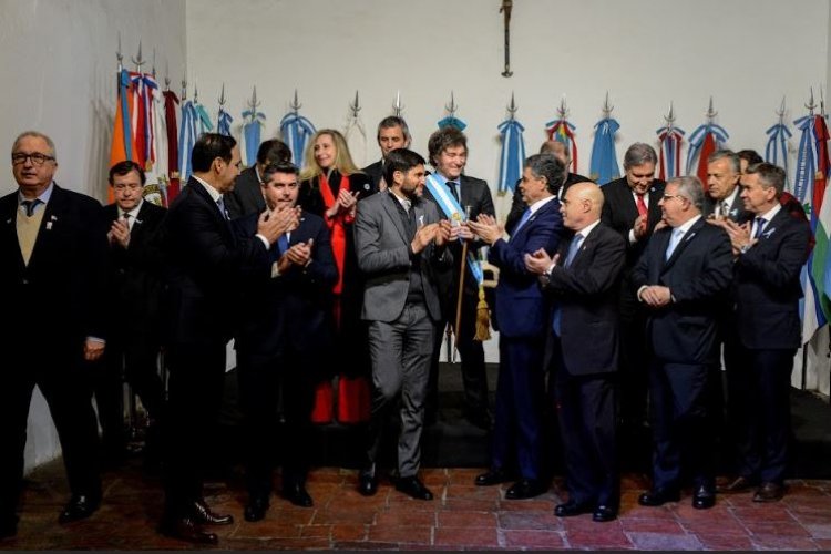 <p>Lo que no se vio del Pacto de Mayo en Argentina: el silencio de algunos gobernadores y el reencuentro entre Macri y Bullrich</p>