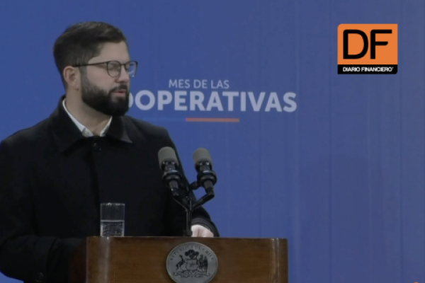 <p>Ahora en DF | Boric encabeza ceremonia por mes de las cooperativas: “La competencia no es el único camino, sino también la colaboración”</p>