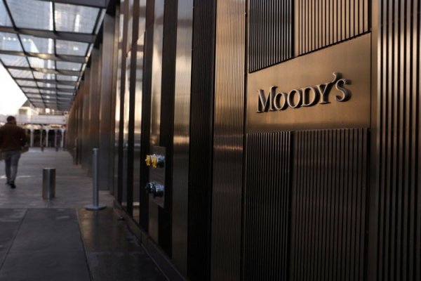<p>Moody's advierte sobre impacto de las fintech en la banca tradicional de América Latina: "incrementará los costos operativos y regulatorios debido al aumento de tasas en la región"</p>