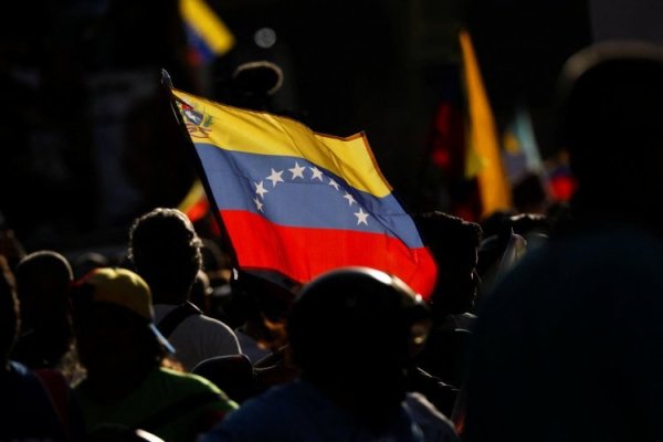 La economía con la que llega Venezuela a las elecciones más importantes de la última década