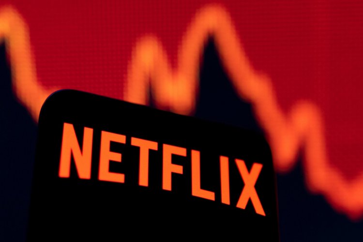 <p>Netflix suma más de ocho millones de clientes y amplía más ventaja sobre los rivales</p>
