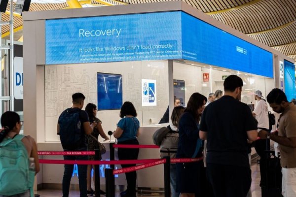 El impacto del apagón cibernético en América Latina: retrasos en vuelos y problemas en aplicaciones bancarias