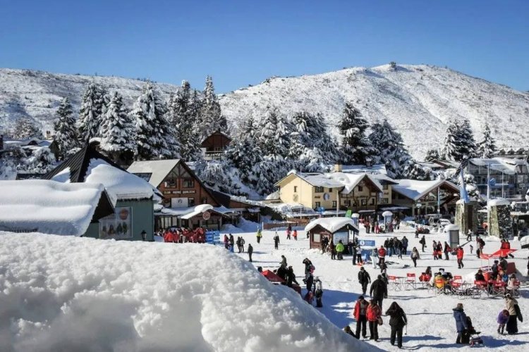 <p>El turismo en Argentina avanza al calor del dólar: visitar Bariloche es más caro que Tokio y Dubái</p>