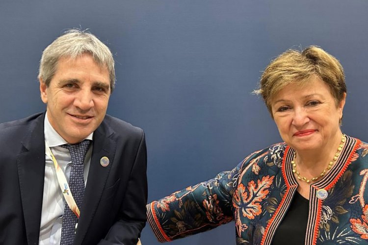 <p>Caputo se reúne con Georgieva del FMI y asegura que es la "mejor directora gerente en la historia"</p>