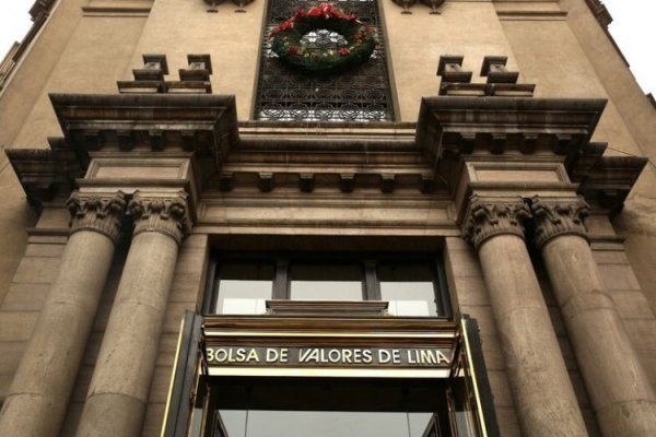 Mineras de cobre se listan en la Bolsa de Lima para atraer a pequeños inversionistas
