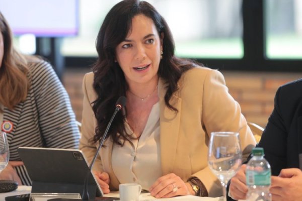<p>Paraguay busca en Chile experiencias y buenas prácticas para “posicionarse como el gran hub logístico de la región”</p>