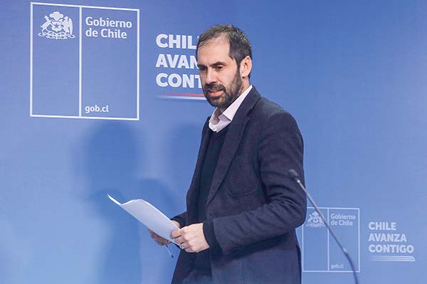 <p>Ministro Grau: “Hay una contradicción entre lo que Huachipato le dijo al país y lo que finalmente está haciendo”</p>
