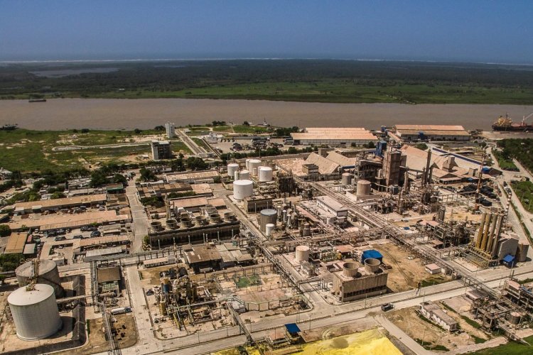 <p>Monómeros, la petroquímica al centro de la polémica por triangulación de fondos a Maduro que complica a Colombia</p>