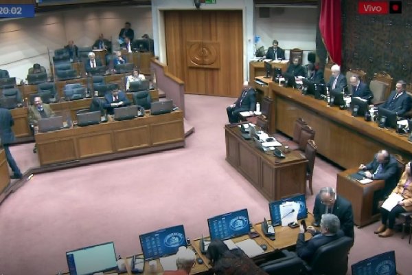 <p>Senado aprobó el informe final con 33 votos a favor, dos en contra y cuatro abstenciones.</p>