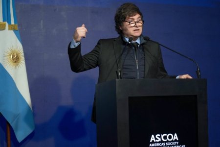 <p>Milei anuncia rediseño en presupuesto 2025 y llama a la inversión: "Argentina deja de tomar nueva deuda"</p>