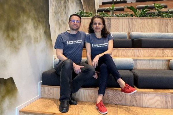 Costarricense Snap Compliance se expande al Caribe y lanza innovador software de detección de riesgos en la banca con apoyo de IA