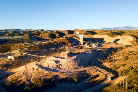 <p>Mexicana Peñoles pide concesión minera de 300 hectáreas en Perú</p>