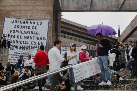 <p>Jueces de México inician huelga por plan de López Obrador de despedirlos</p>