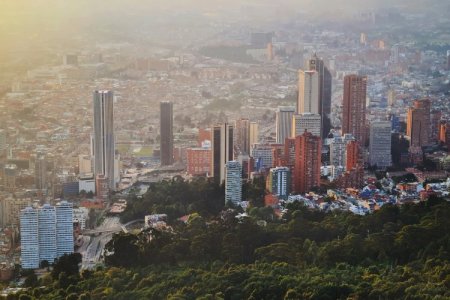 <p>Estados Unidos, España y Chile buscan invertir en inmobiliarios en Colombia</p>