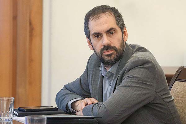 Grau espera que proyecto de permisos salga de la comisión de Economía en septiembre