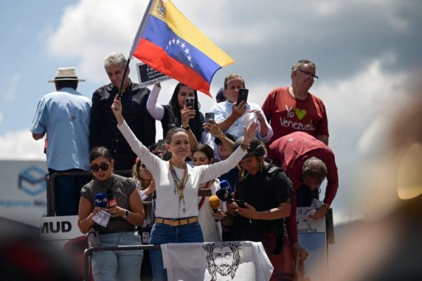 Líder opositora de Venezuela dice que represión de Maduro es insostenible