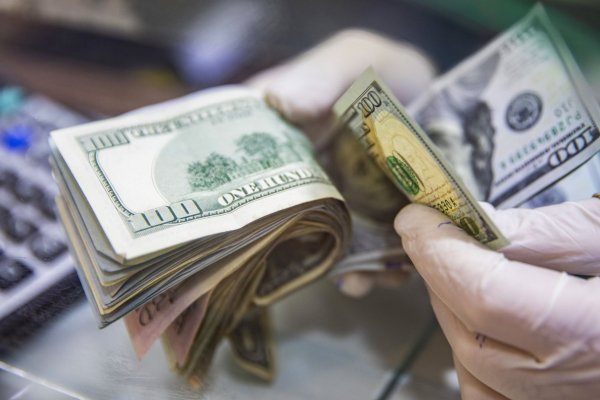 El dólar se fortalece: impacto del cobre y datos de EEUU