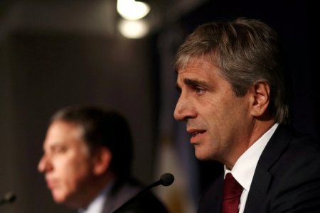 <p>El Gobierno argentino oficializó la baja del impuesto PAIS, pero suben otras tasas</p>