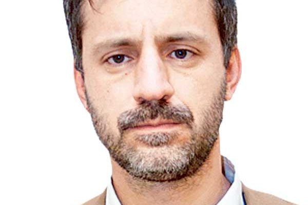 <p>Abdicación constitucional</p>