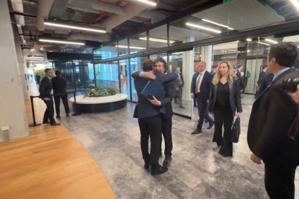 <p>Milei visitó las oficinas de Mercado Libre: "Nuestro Gobierno es un aliado incondicional del sector privado"</p>