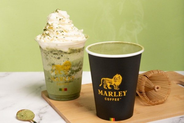 La apuesta de Marley Coffee por el té matcha en medio del boom de consumo en la región