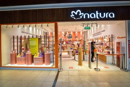 <p>Natura lanza su canal de ventas por WhatsApp en Argentina y duplicará sus tiendas en el país</p>