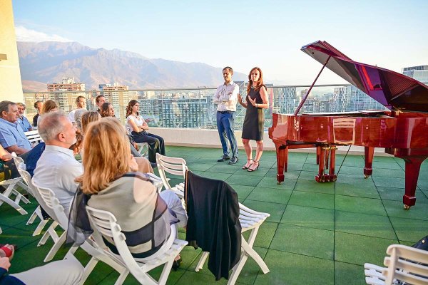 Notes for Growth: “La idea es inundar Chile de pianos”