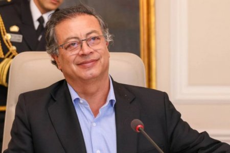 <p>Presidente Gustavo Petro sugirió que el presupuesto para 2025 saldría por decreto</p>