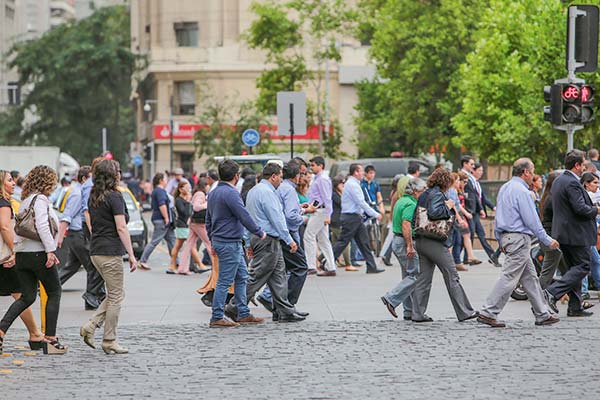 Inestabilidad laboral en Chile: despidos y trabajadores inquietos incrementan la rotación