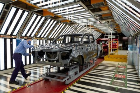 <p>Renault apuesta por Argentina y anuncia inversión de US$ 350 millones para fabricar una nueva pick up en el país</p>