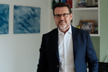 <p>Laboratorios Roche: “Debemos discutir sobre qué sistema de salud necesita un país y cómo hacemos que los que tenemos sean más eficientes”</p>