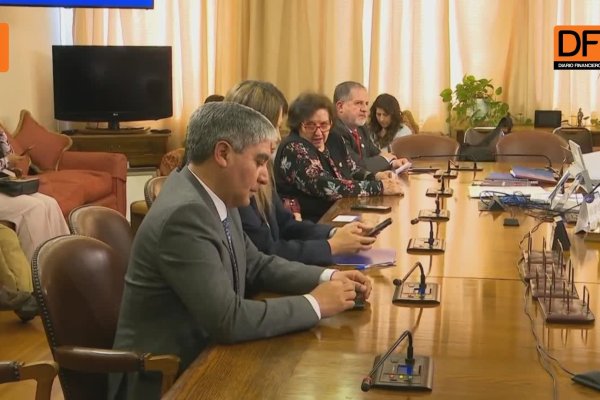 <p>Ahora en DF | Diputados oficialistas constituyen comisión que analizará la acusación constitucional contra la ministra Ángela Vivanco</p>