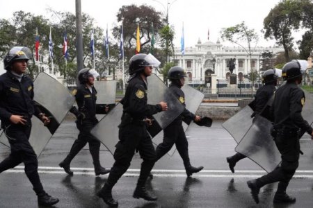 <p>Perú declara emergencia en Lima en ofensiva contra el crimen tras paro de transportistas</p>