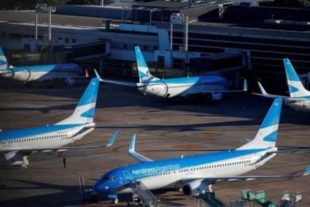 <p>Gobierno de Milei privatizará Aerolíneas Argentinas por decreto presidencial</p>